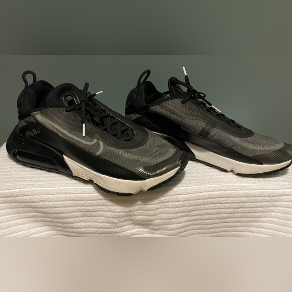 Nike Air Max 2090’s size 11 - Picture 2 of 16